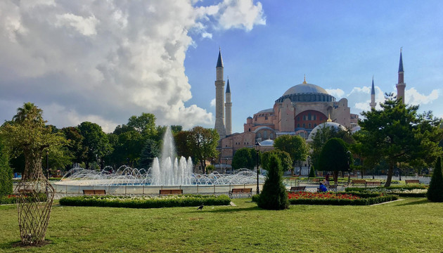 Yakındaki Ayasofya ve Sultanahmet
